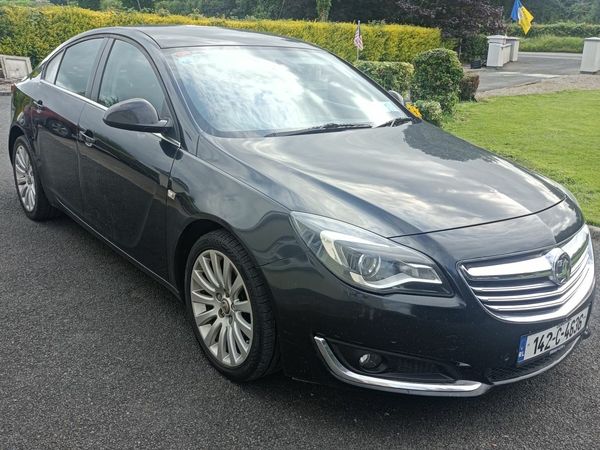 Vauxhall Insignia Hatchback, Diesel, 2014, Black