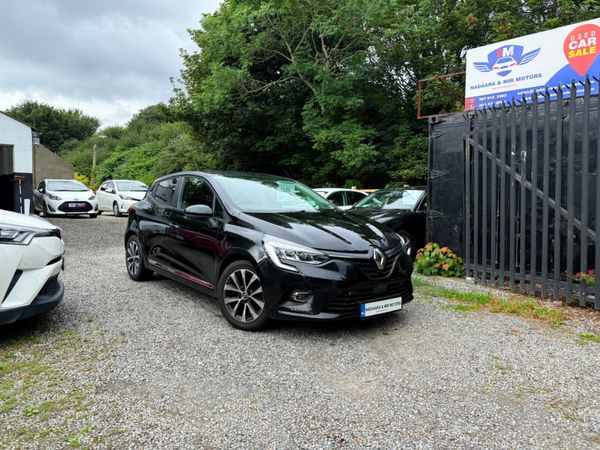Renault Clio Hatchback, Petrol, 2021, Black