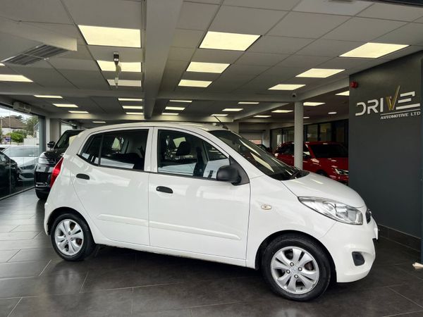 Hyundai i10 Hatchback, Petrol, 2014, White