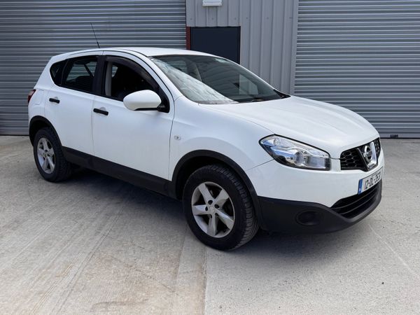 Nissan Qashqai Hatchback, Diesel, 2012, White