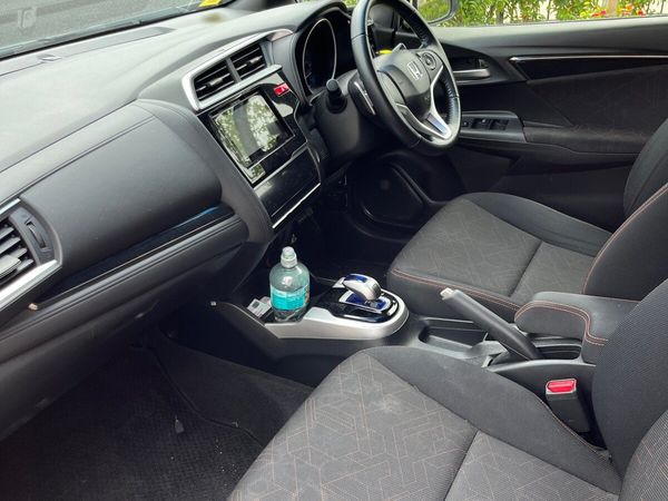 Honda Fit Hatchback, Petrol Hybrid, 2013, White