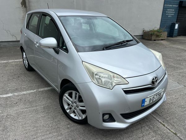 Toyota Verso-S MPV, Petrol, 2011, Silver