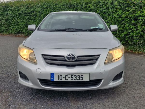 Toyota Corolla Saloon, Petrol, 2010, Silver
