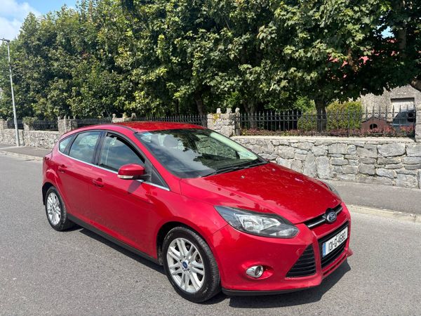 Ford Focus Hatchback, Diesel, 2013, Red