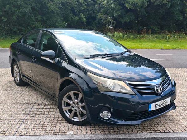 Toyota Avensis Saloon, Diesel, 2012, Grey