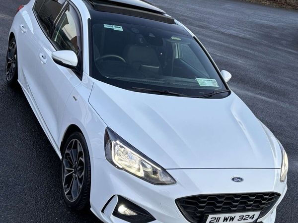 Ford Focus Hatchback, Diesel, 2021, White