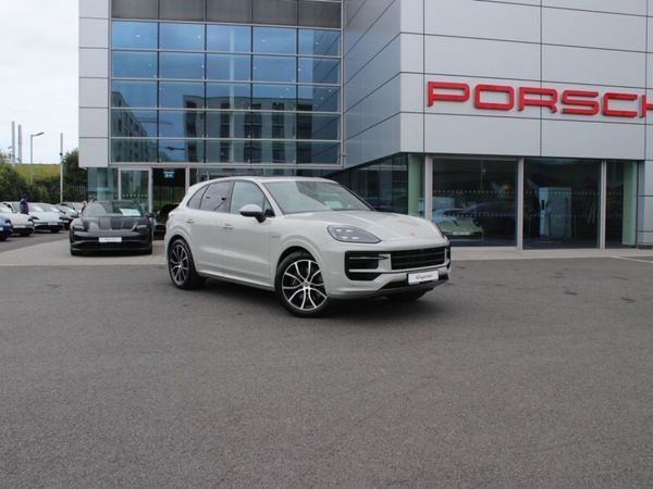 Porsche Cayenne SUV, Petrol Plug-in Hybrid, 2025, Grey