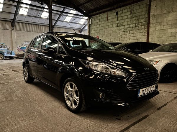 Ford Fiesta Hatchback, Petrol, 2015, Black