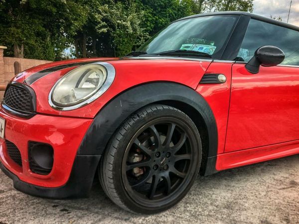 Mini Cooper Hatchback, Petrol, 2007, Red