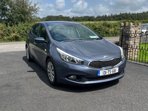 Kia Ceed Hatchback, Diesel, 2013, Blue