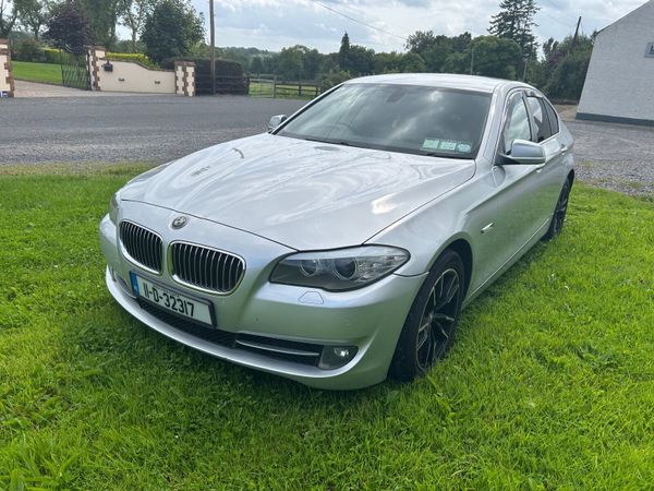 BMW 5-Series Saloon, Diesel, 2011, Silver