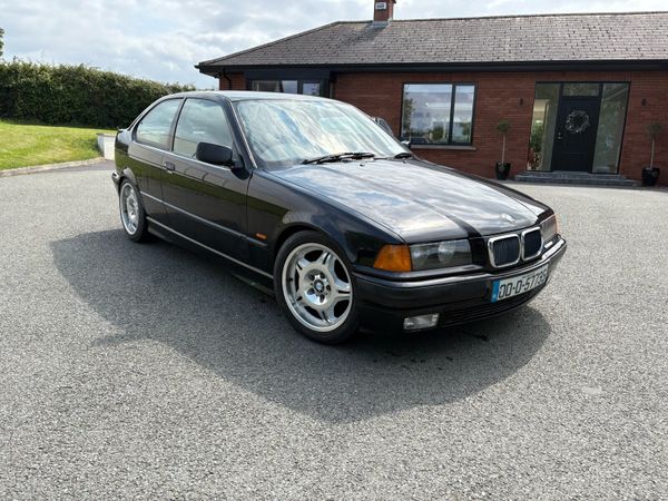 BMW 3-Series Hatchback, Petrol, 2000, Black