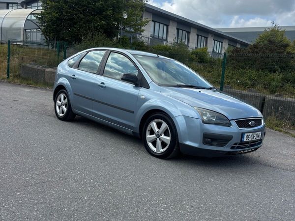 Ford Focus Hatchback, Petrol, 2006, Blue