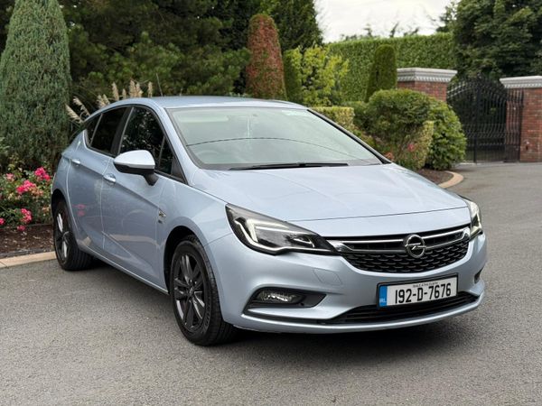 Opel Astra Hatchback, Diesel, 2019, Grey
