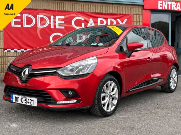 Renault Clio Hatchback, Petrol, 2018, Red