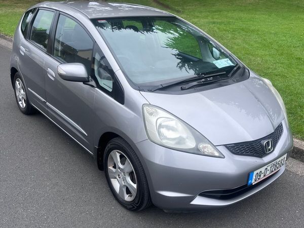 Honda Jazz Hatchback, Petrol, 2009, Silver