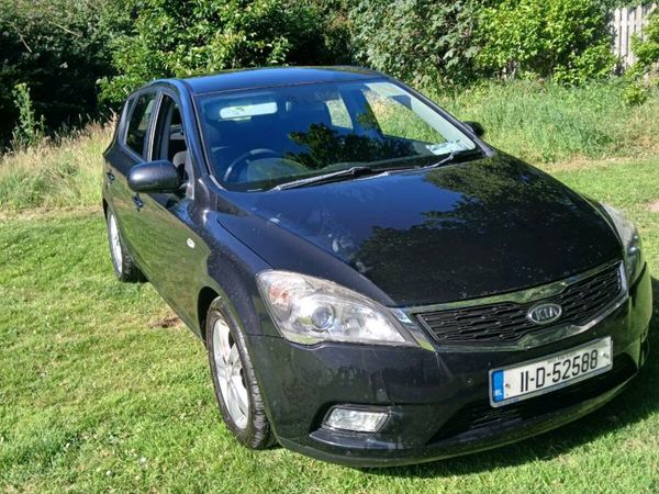 Kia Ceed Hatchback, Diesel, 2011, Black