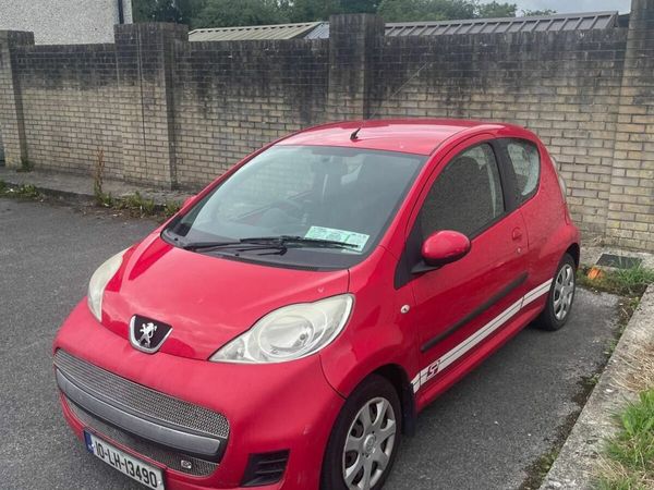 Peugeot 107 Hatchback, Petrol, 2010, Red