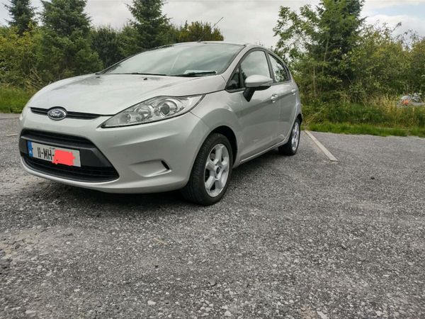 Ford Fiesta Hatchback, Diesel, 2011, Silver