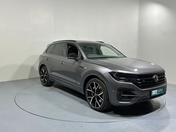 Volkswagen Touareg SUV, Petrol Hybrid, 2022, Grey