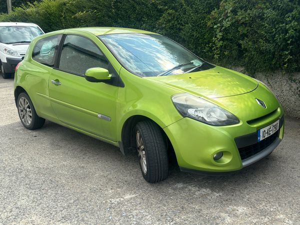 Renault Clio Hatchback, Diesel, 2010, Green