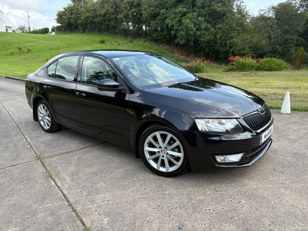 Skoda Octavia Saloon, Diesel, 2016, Black