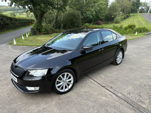 Skoda Octavia Saloon, Diesel, 2016, Black