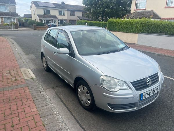 Volkswagen Polo Hatchback, Petrol, 2007, Silver