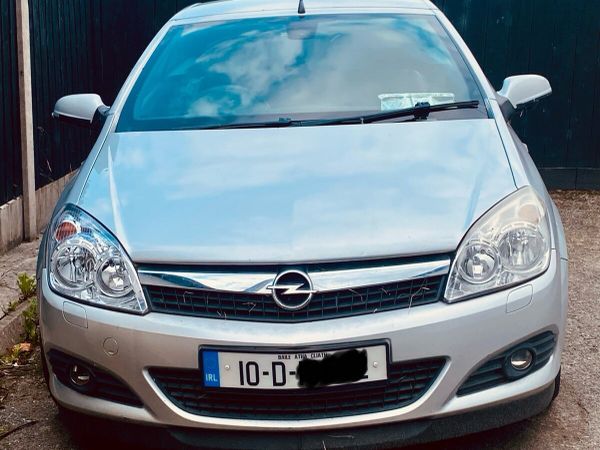 Opel Astra Convertible, Petrol, 2010, Silver