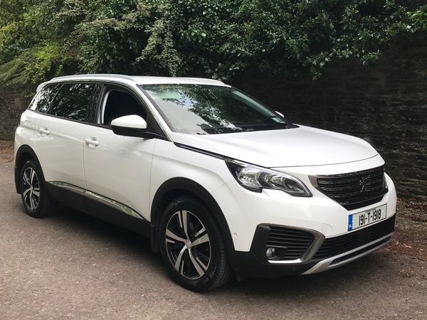 Peugeot 5008 MPV, Diesel, 2019, White