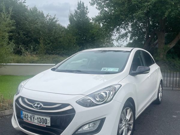 Hyundai i30 Hatchback, Diesel, 2014, White