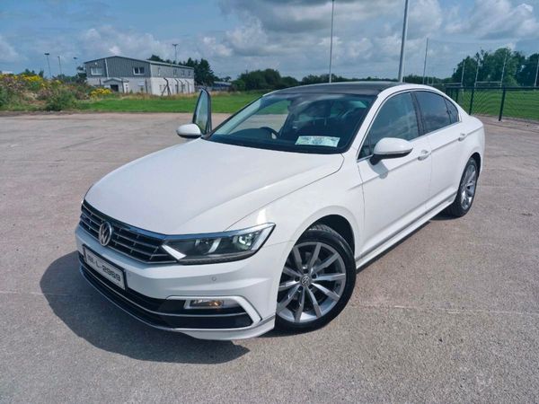 Volkswagen Passat Saloon, Diesel, 2019, White