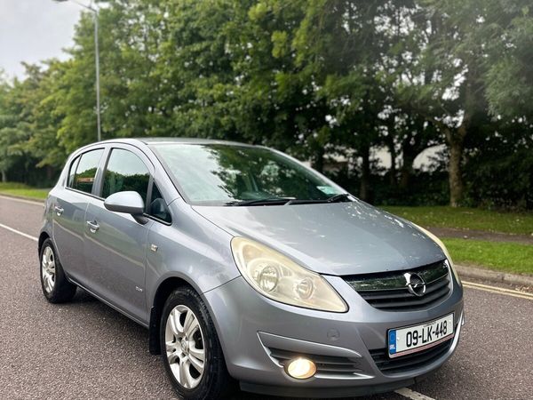 Opel Corsa Hatchback, Petrol, 2009, Silver