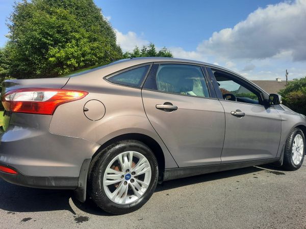 Ford Focus Saloon, Diesel, 2014, Brown