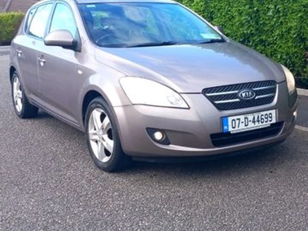 Kia Ceed Hatchback, Diesel, 2007, Beige