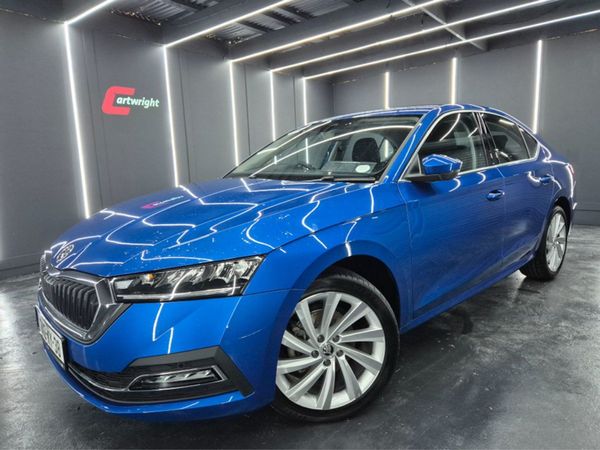 Skoda Octavia Saloon, Diesel, 2024, Blue