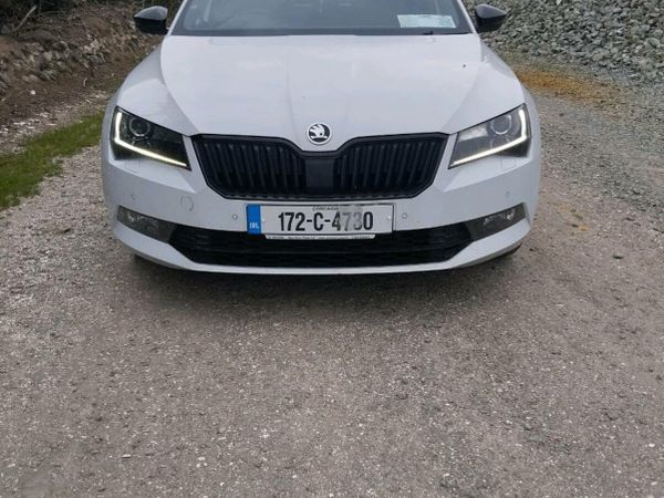 Skoda Superb Saloon, Diesel, 2017, White