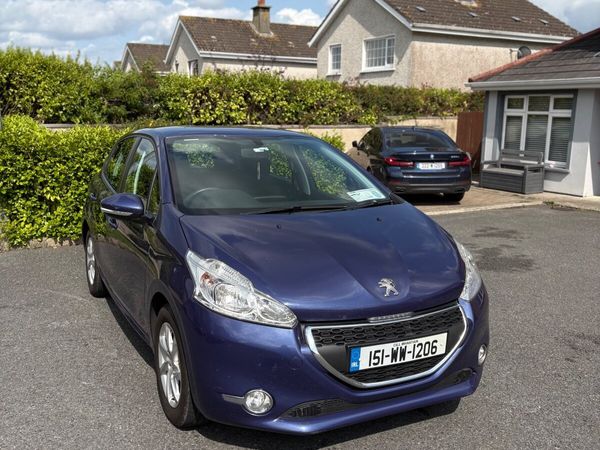 Peugeot 208 Hatchback, Petrol, 2015, Blue