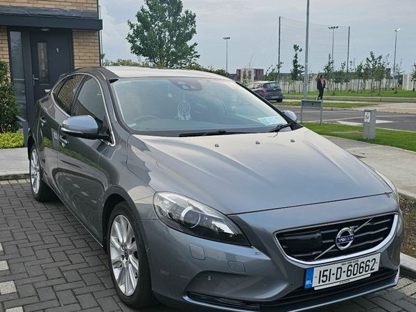 Volvo V40 Hatchback, Petrol, 2015, Grey