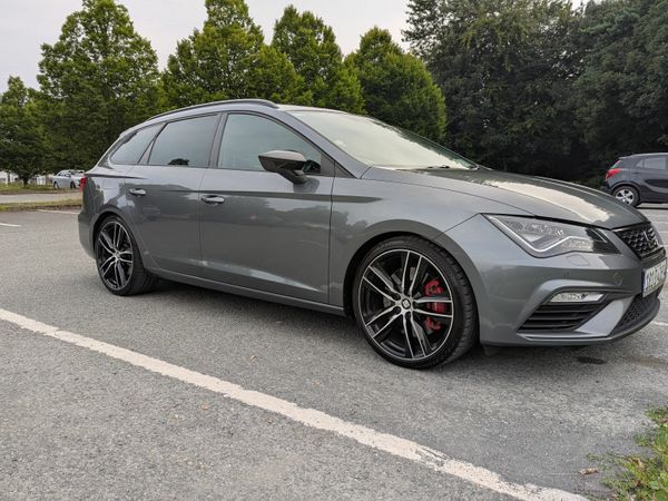 SEAT Leon Estate, Petrol, 2018, Grey