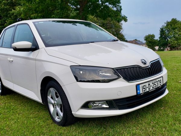 Skoda Fabia Hatchback, Petrol, 2015, White