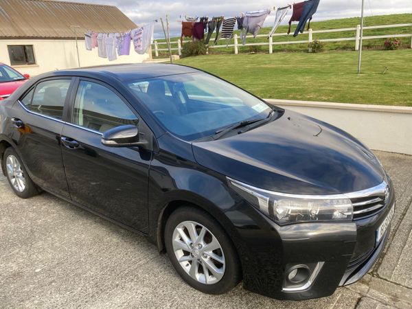 Toyota Corolla Saloon, Diesel, 2016, Black