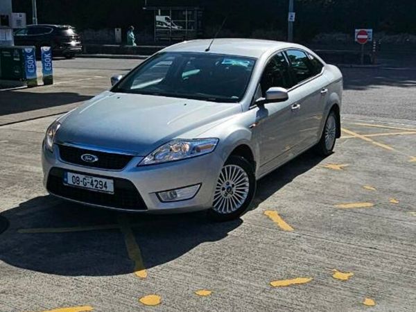 Ford Mondeo Saloon, Petrol, 2008, Silver