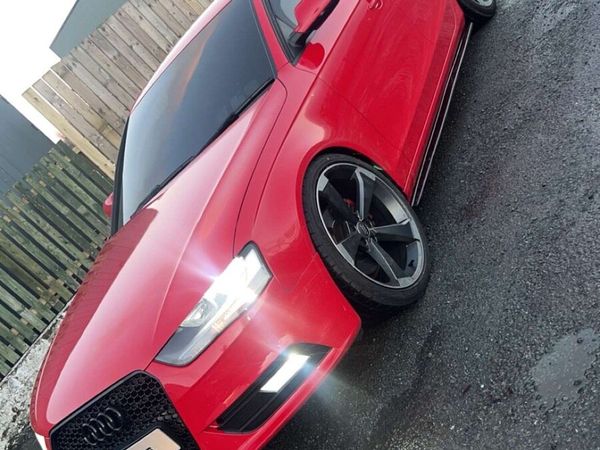 Audi A4 Saloon, Diesel, 2014, Red