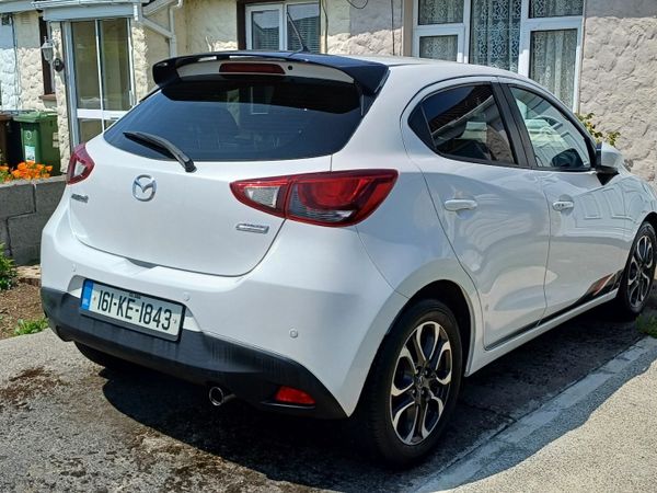 Mazda Mazda2 Hatchback, Petrol, 2016, White