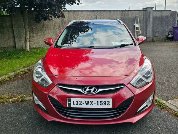 Hyundai i40 Estate, Diesel, 2013, Red