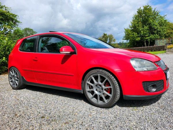Volkswagen Golf Hatchback, Petrol, 2006, Red