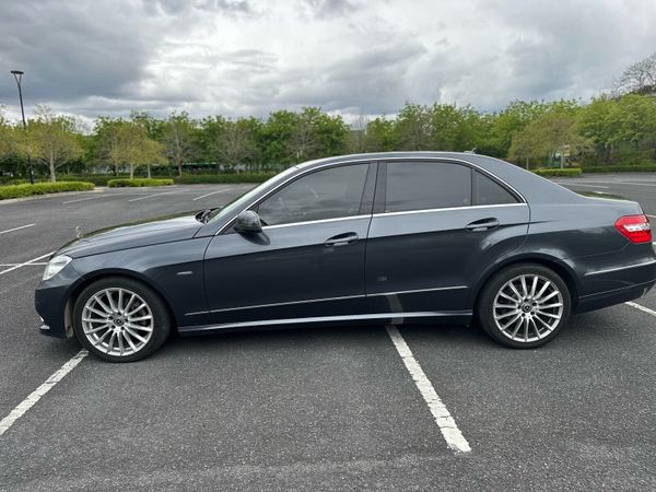 Mercedes-Benz E-Class Saloon, Diesel, 2010, Grey