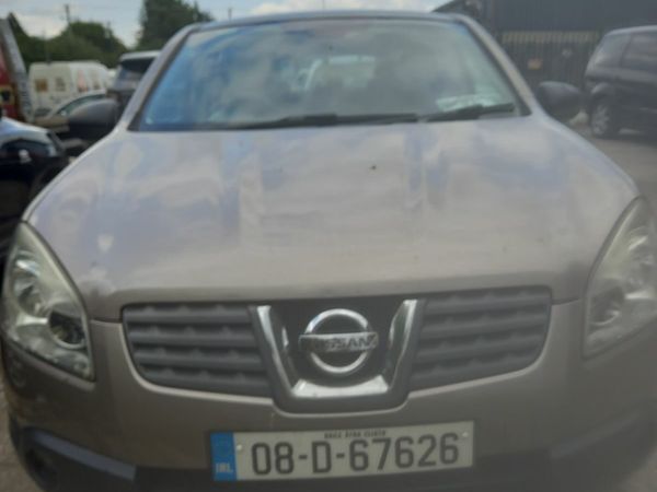 Nissan Qashqai Hatchback, Diesel, 2008, Brown