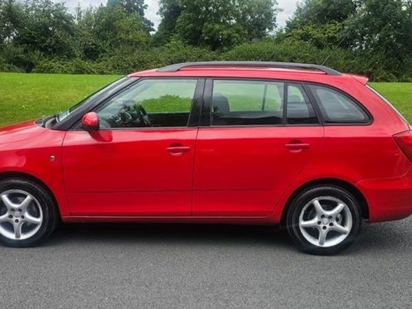 Skoda Fabia Estate, Petrol, 2008, Red